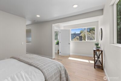 1825 112th Avenue NE, Bellevue, WA 98004 - Photo 28