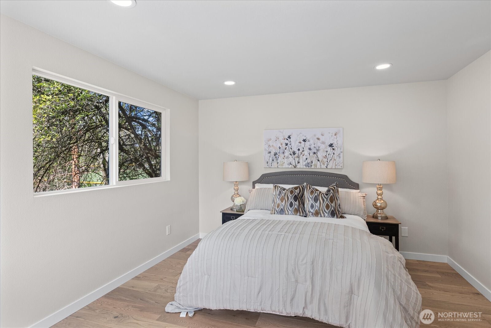 1825 112th Avenue NE, Bellevue, WA 98004