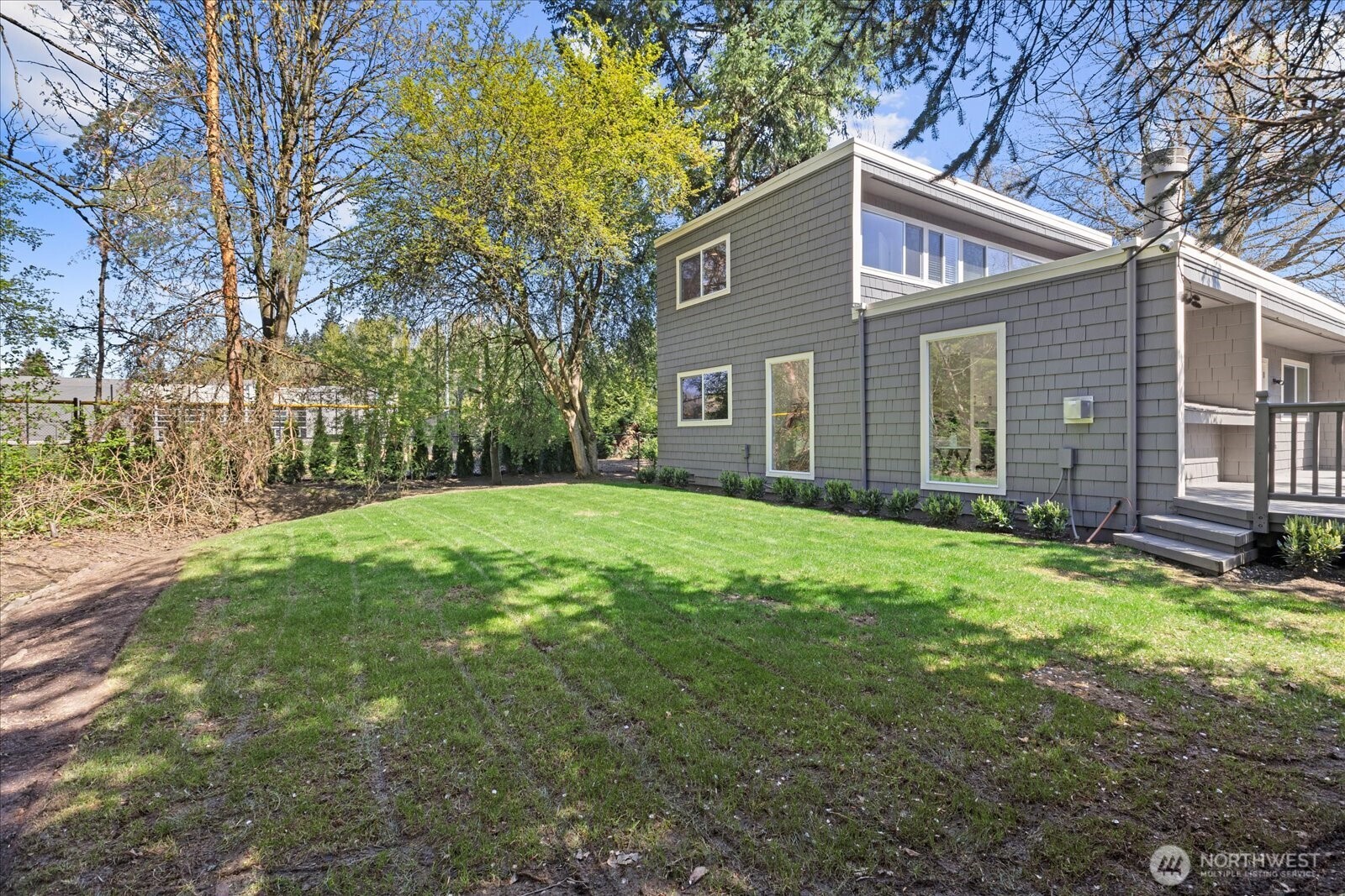 1825 112th Avenue NE, Bellevue, WA 98004