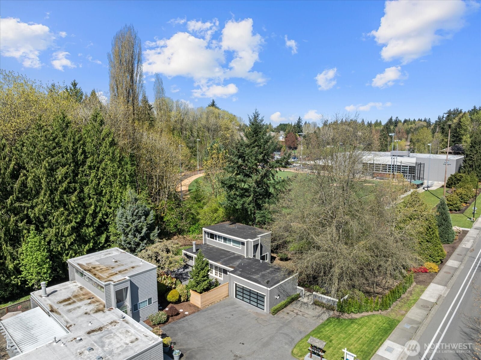 1825 112th Avenue NE, Bellevue, WA 98004