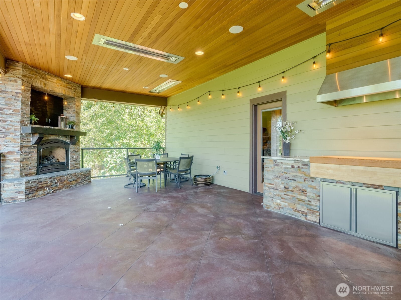 625 Nectarine Drive , Kalama, WA 98625