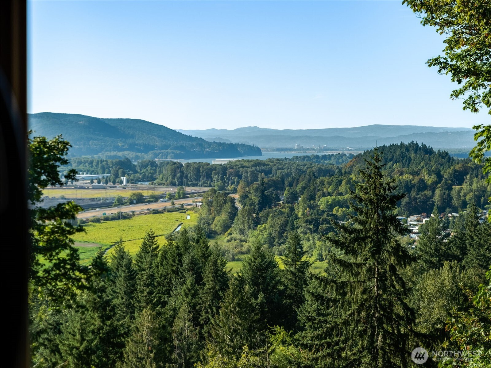 625 Nectarine Drive , Kalama, WA 98625