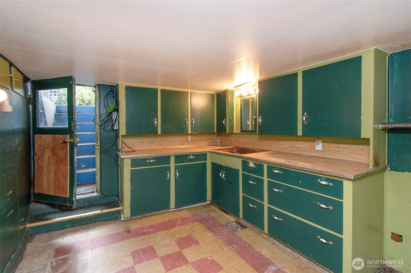 216 E 10TH Street , Port Angeles, WA 98362