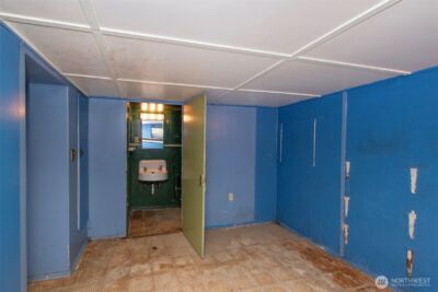 216 E 10TH Street , Port Angeles, WA 98362 - Photo 22