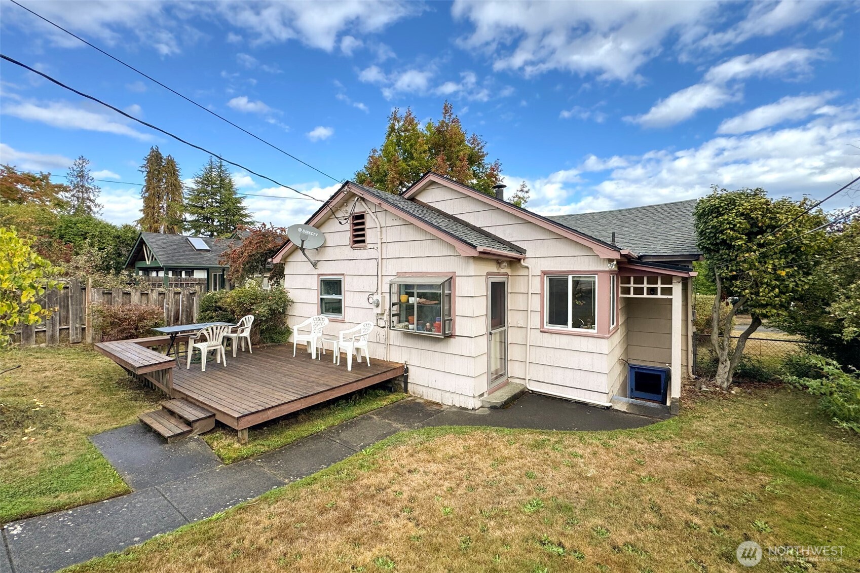 216 E 10TH Street , Port Angeles, WA 98362