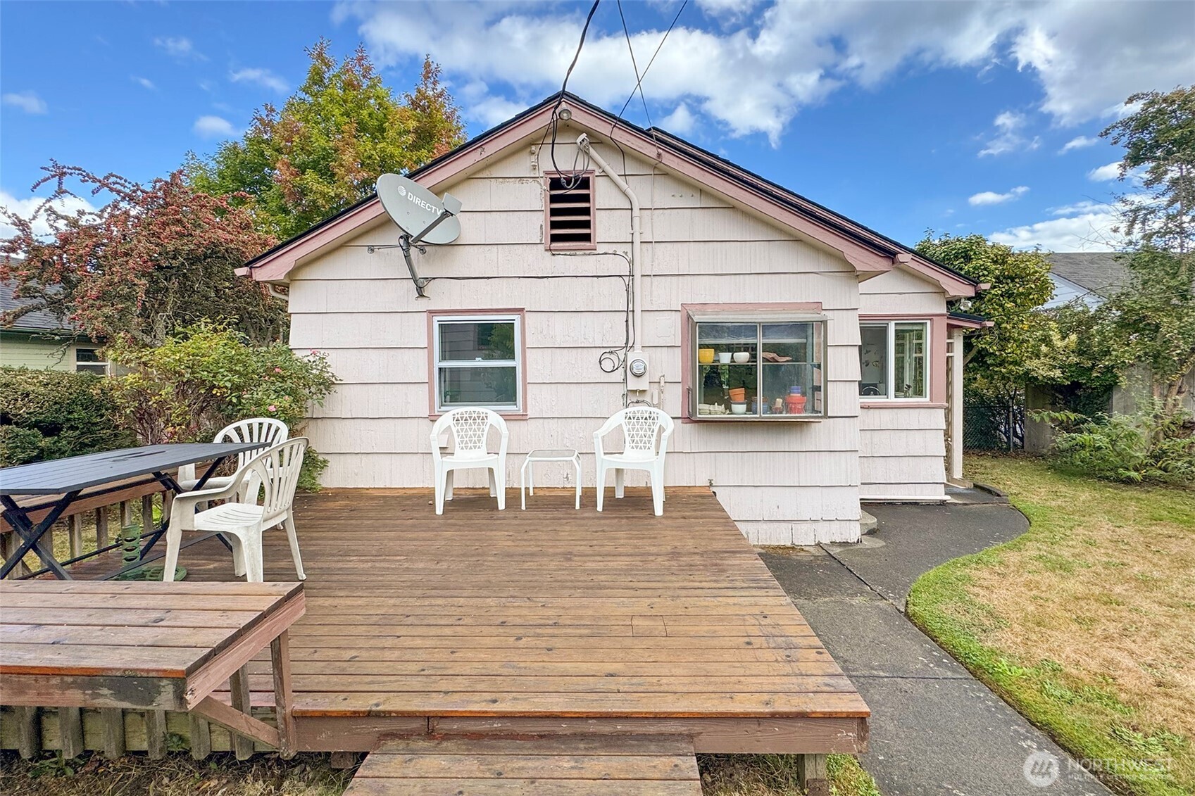 216 E 10TH Street , Port Angeles, WA 98362