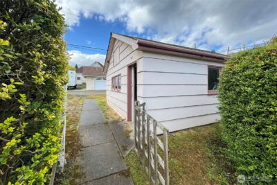 216 E 10TH Street , Port Angeles, WA 98362 - Photo 31