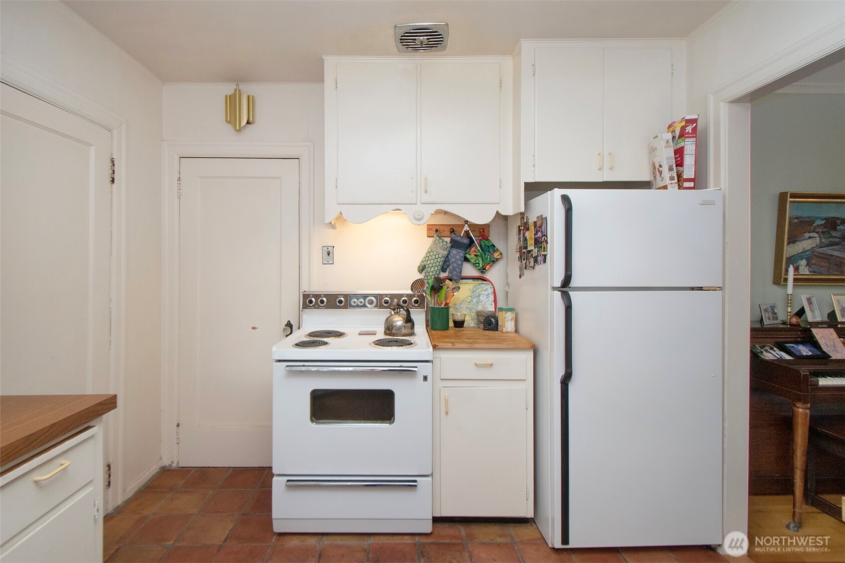 216 E 10TH Street , Port Angeles, WA 98362