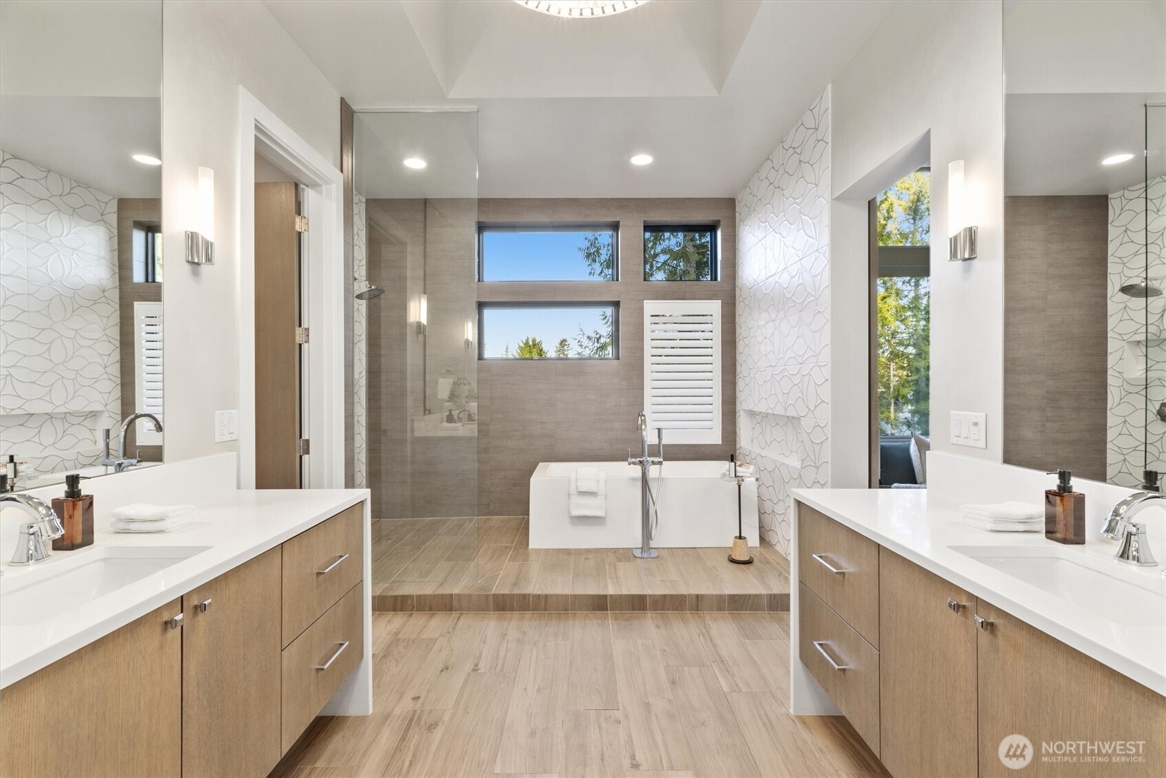 18858 NE 49th Place , Sammamish, WA 98074