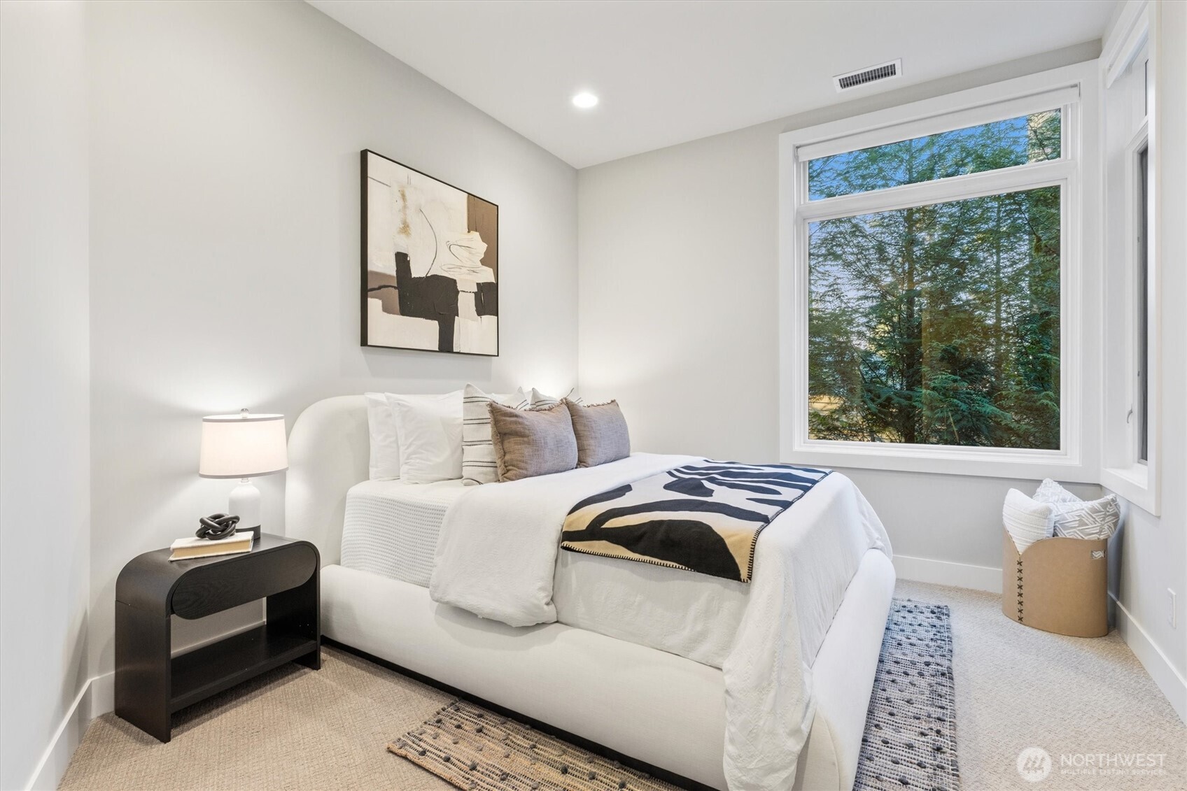 18858 NE 49th Place , Sammamish, WA 98074