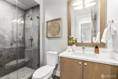 18858 NE 49th Place , Sammamish, WA 98074 - Photo 32