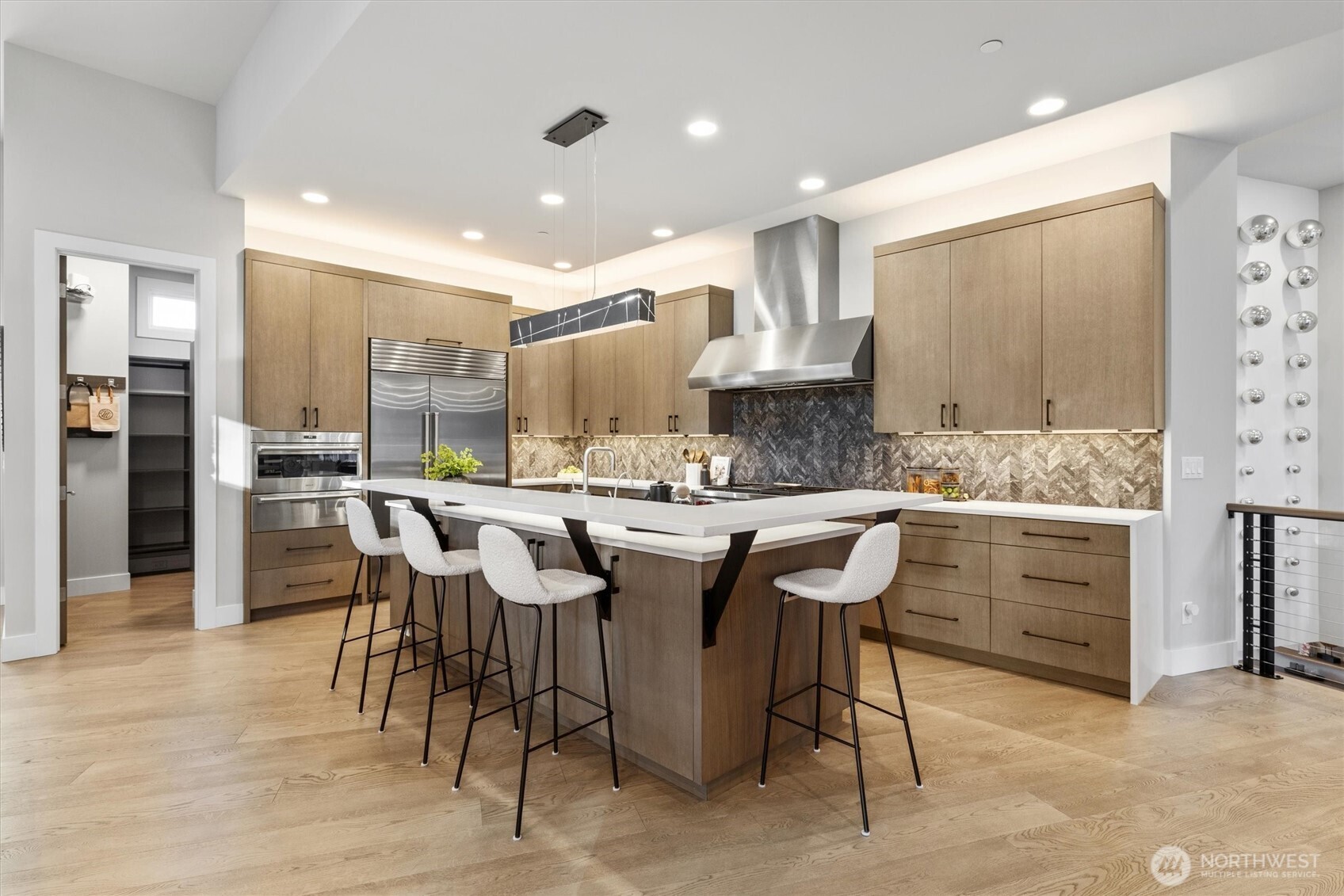 18858 NE 49th Place , Sammamish, WA 98074