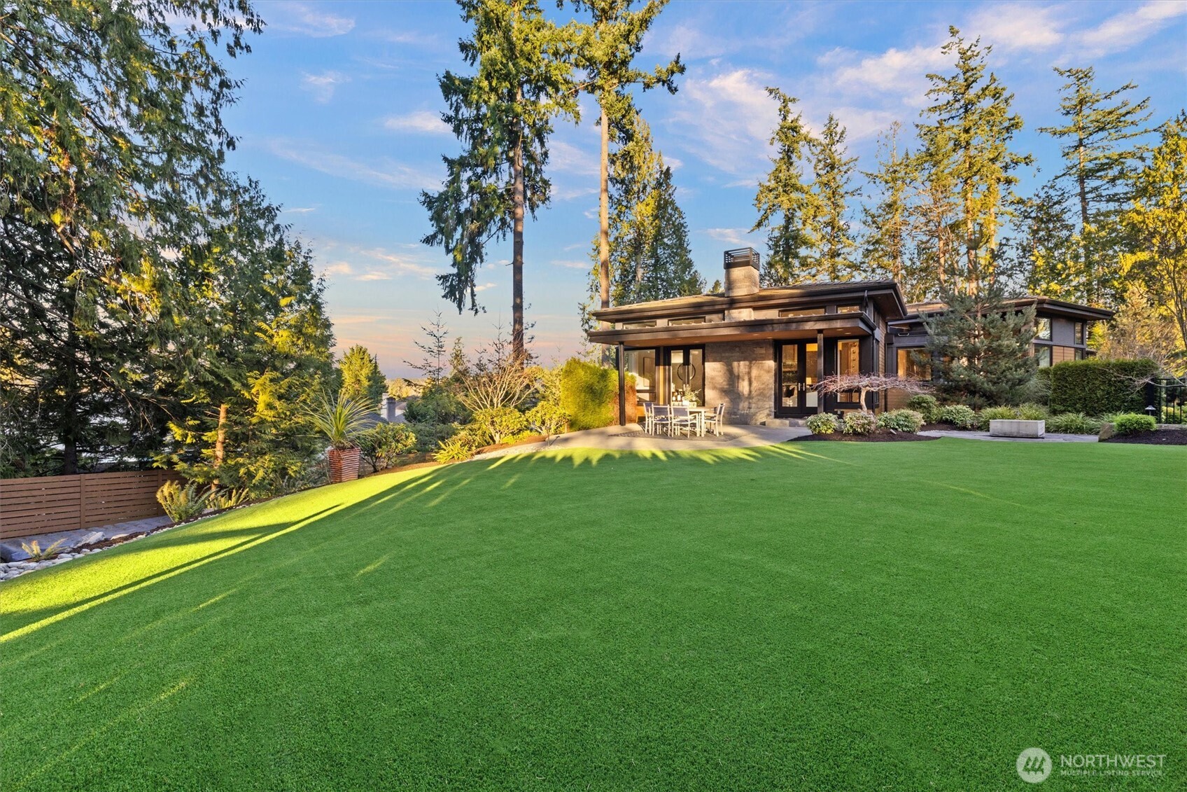 18858 NE 49th Place , Sammamish, WA 98074