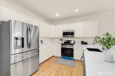 252 245th Place NE, Sammamish, WA 98074 - Photo 11