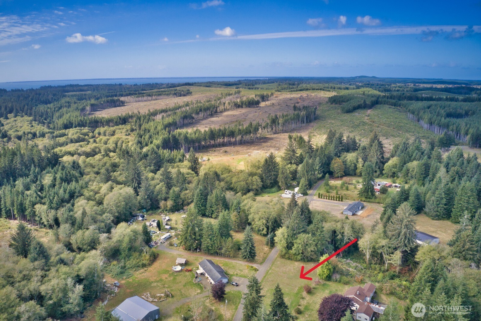 71 Chenois Valley Road , Hoquiam, WA 98550