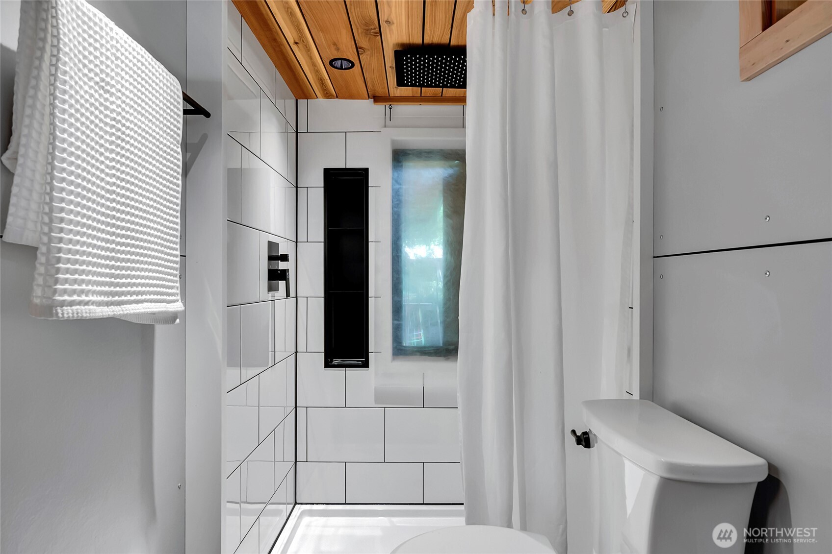 24123 7th Avenue W, Bothell, WA 98021