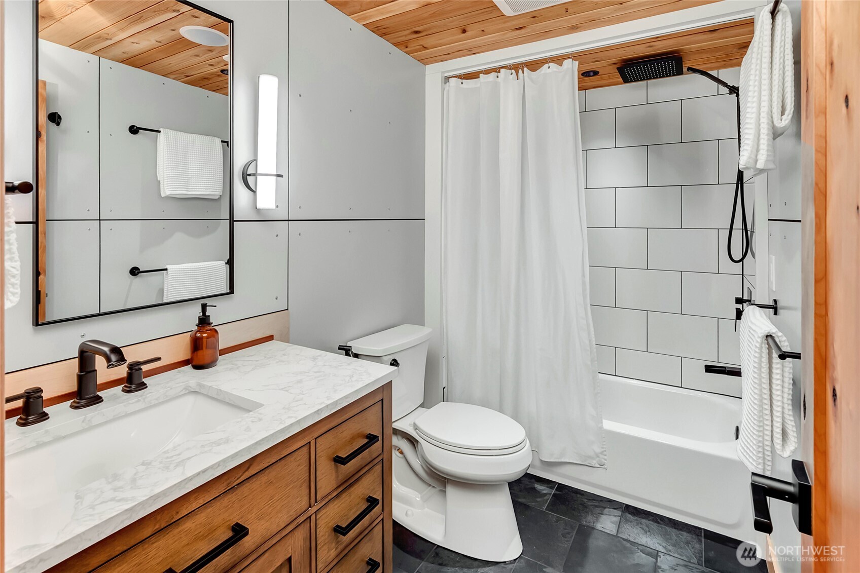 24123 7th Avenue W, Bothell, WA 98021