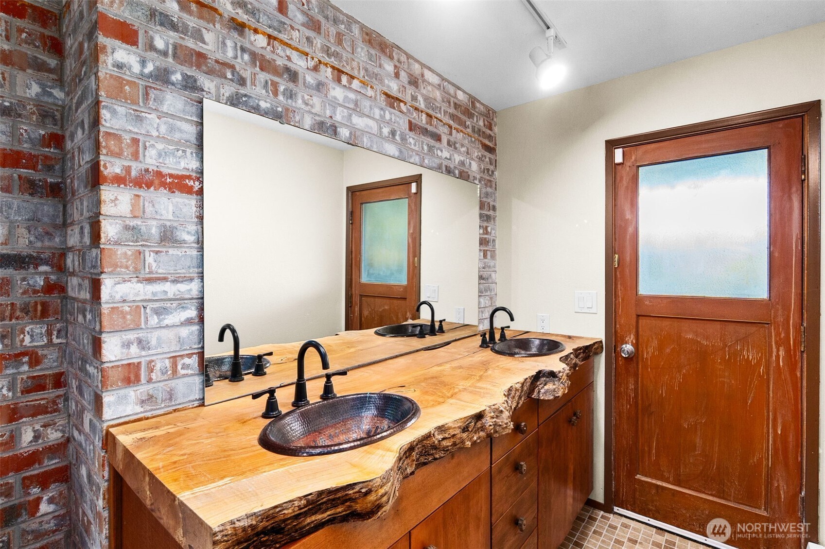 1970 Cambridge Lane SW, Olympia, WA 98512