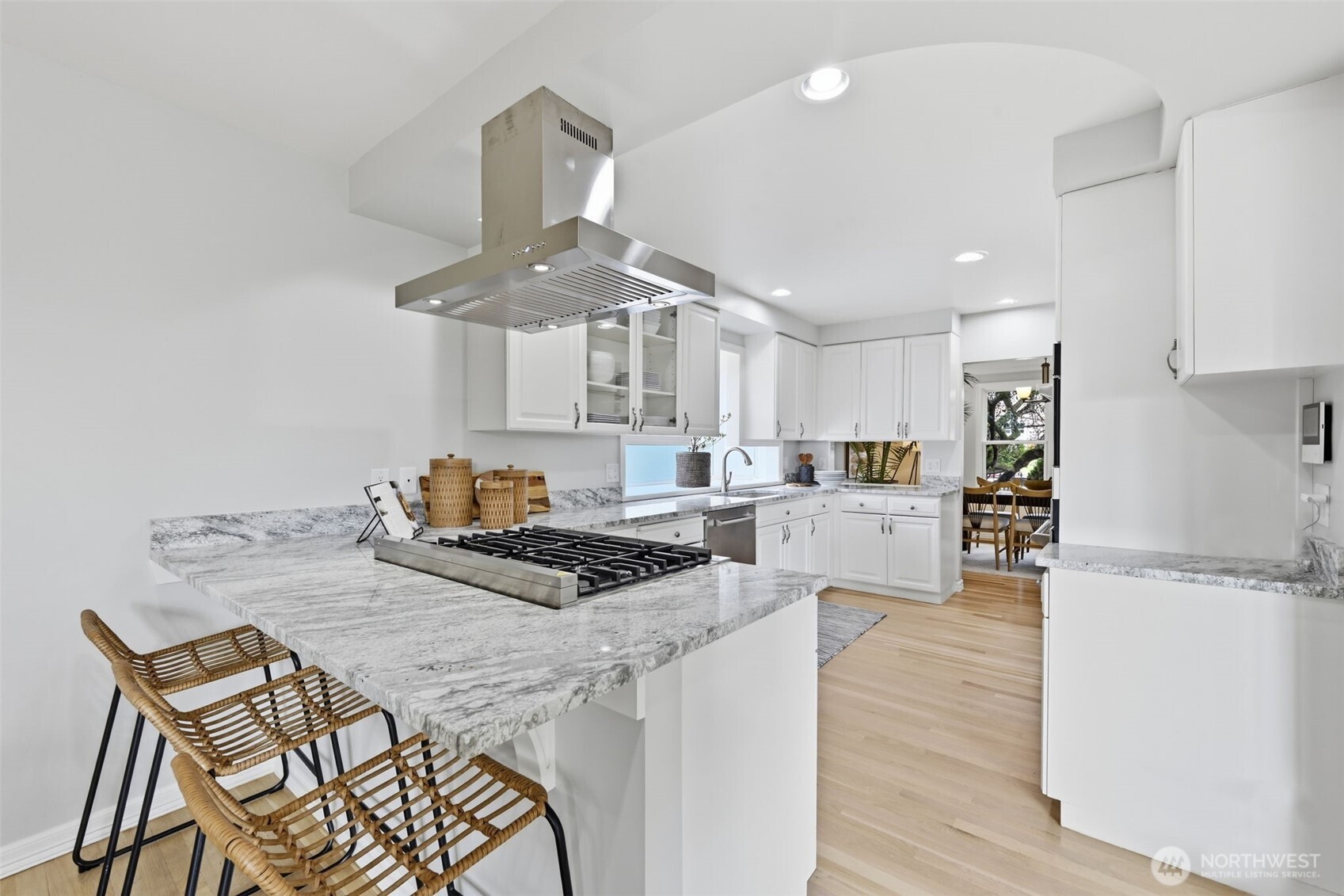 3505 43rd Avenue W, Seattle, WA 98199