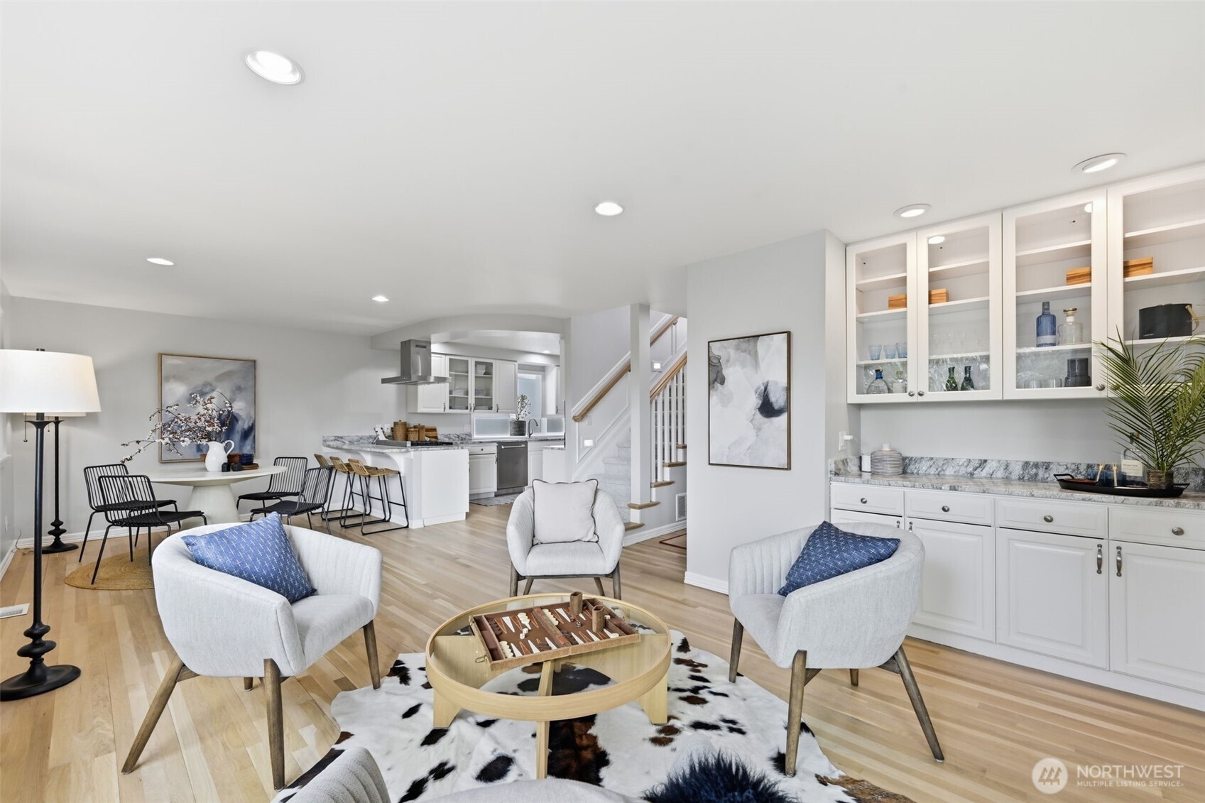 3505 43rd Avenue W, Seattle, WA 98199