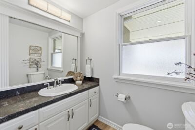 3505 43rd Avenue W, Seattle, WA 98199 - Photo 16