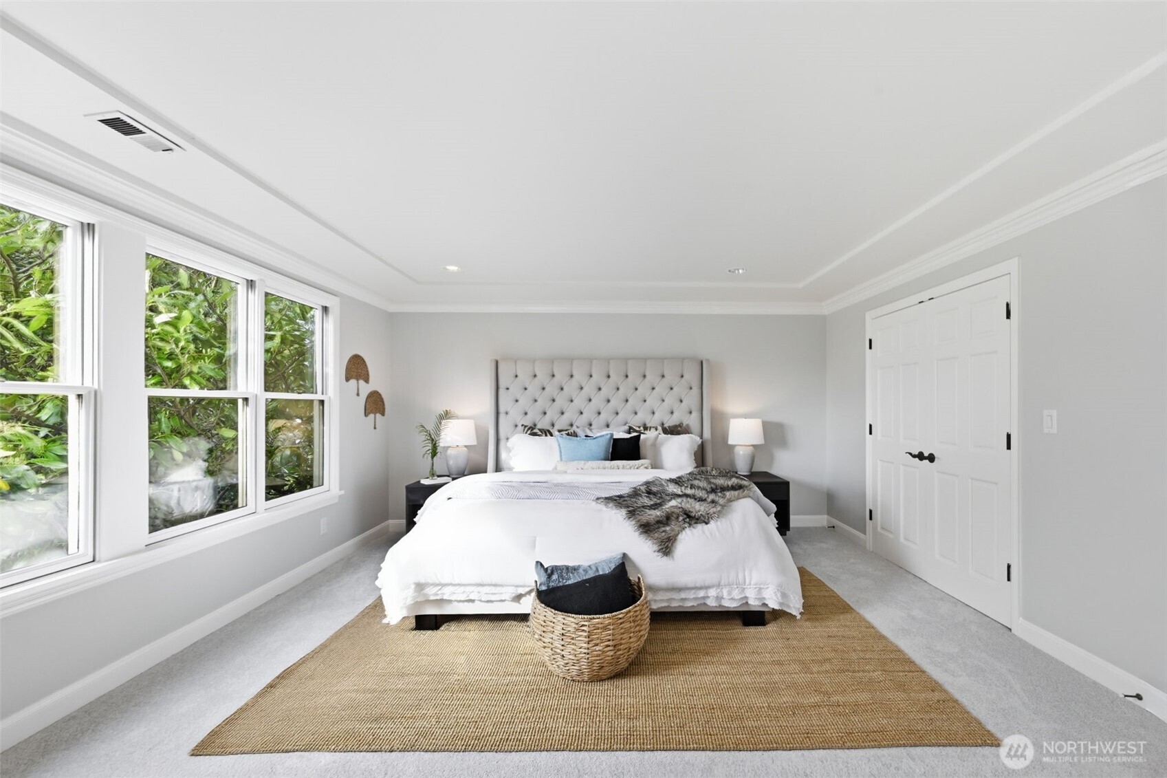 3505 43rd Avenue W, Seattle, WA 98199