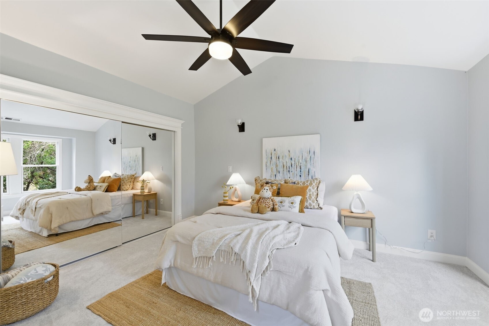 3505 43rd Avenue W, Seattle, WA 98199