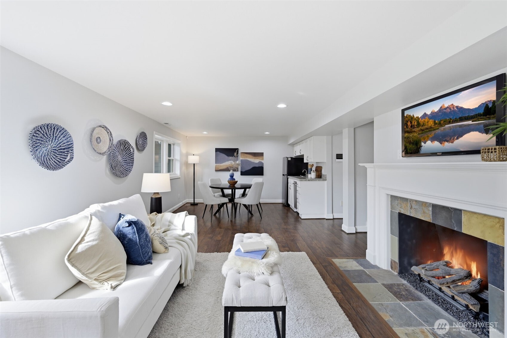 3505 43rd Avenue W, Seattle, WA 98199