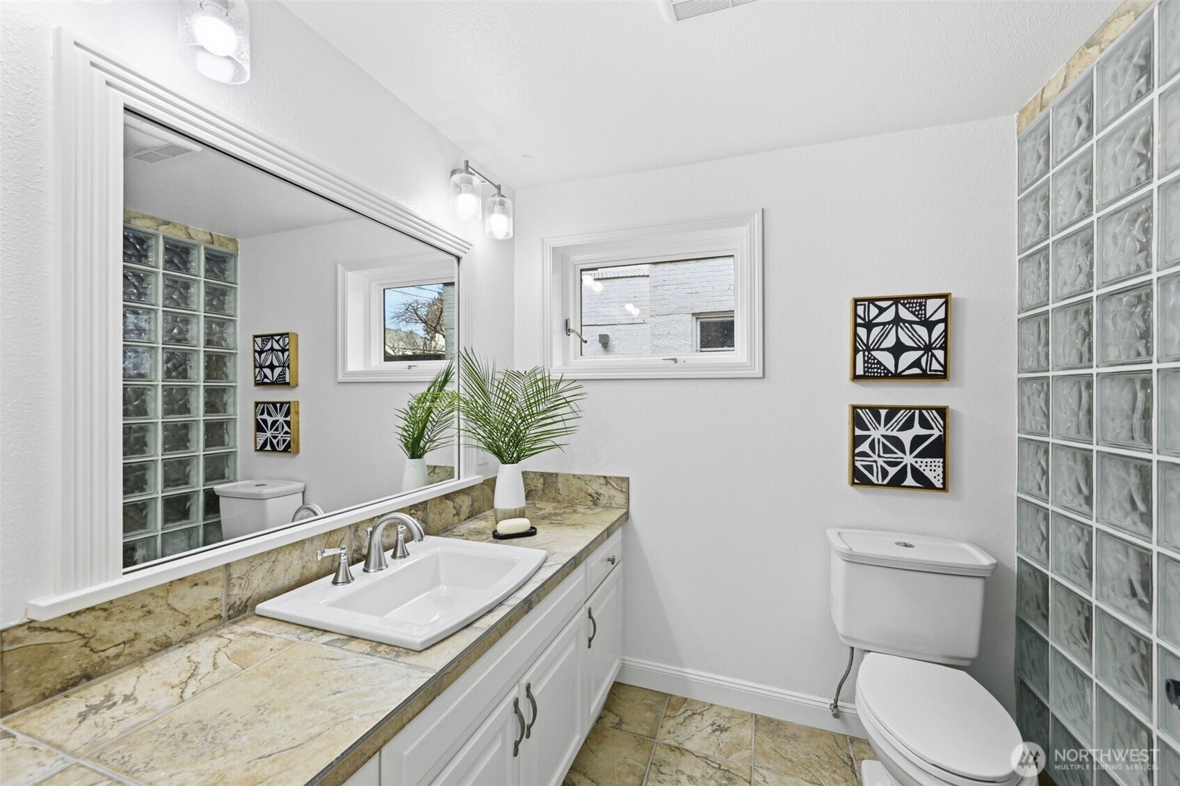 3505 43rd Avenue W, Seattle, WA 98199