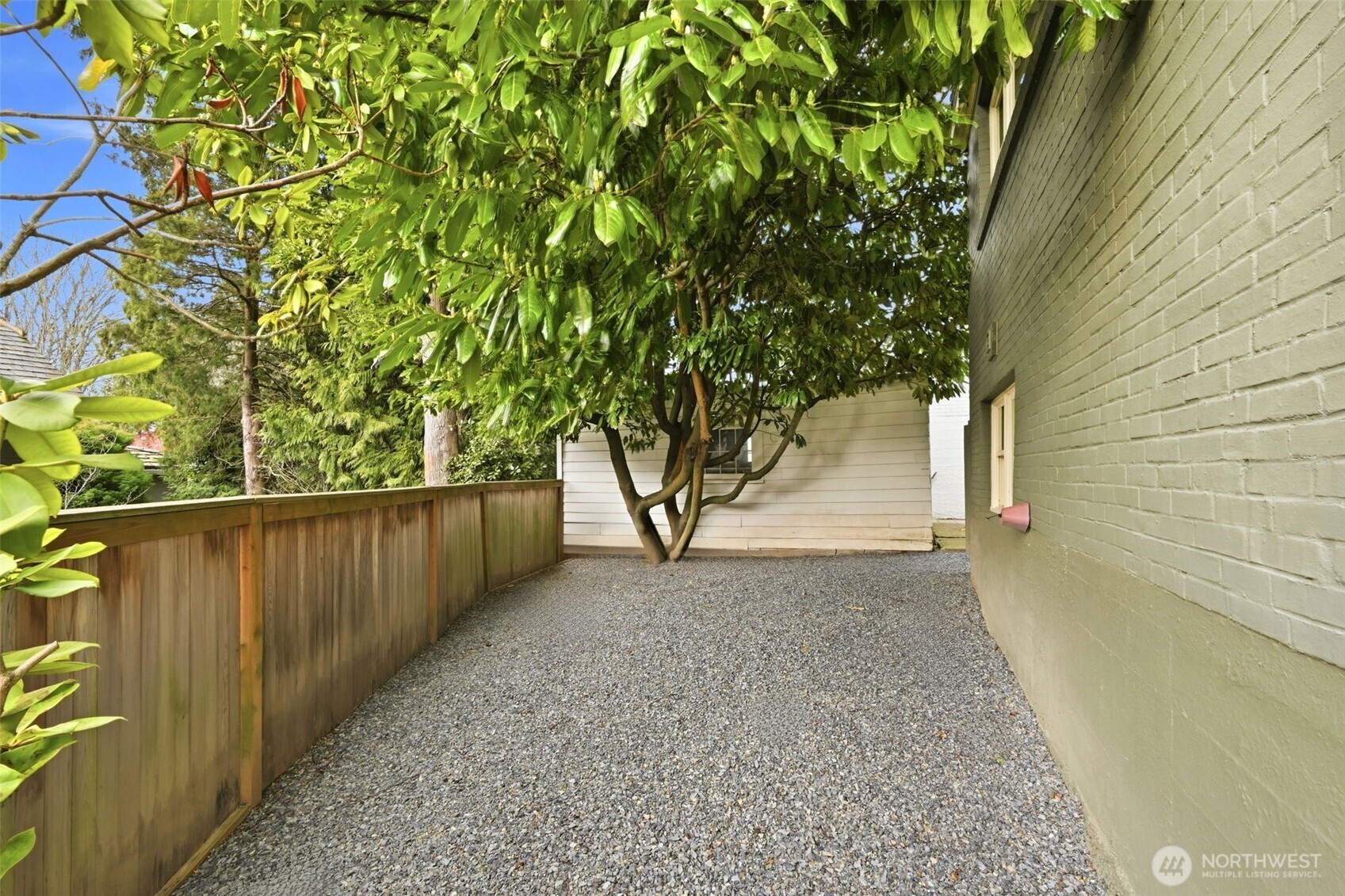 3505 43rd Avenue W, Seattle, WA 98199