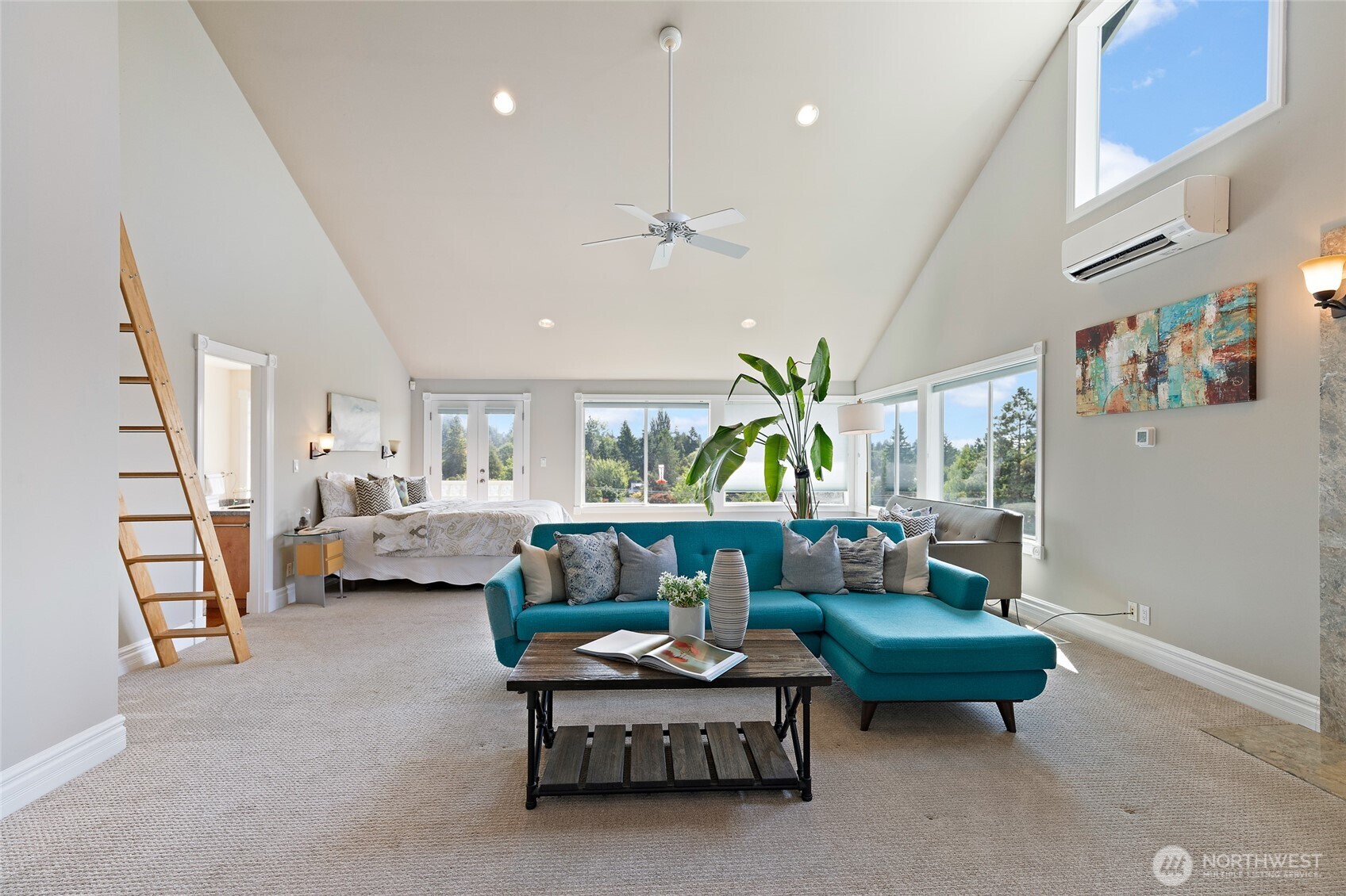 6222 37th Avenue NE, Seattle, WA 98115