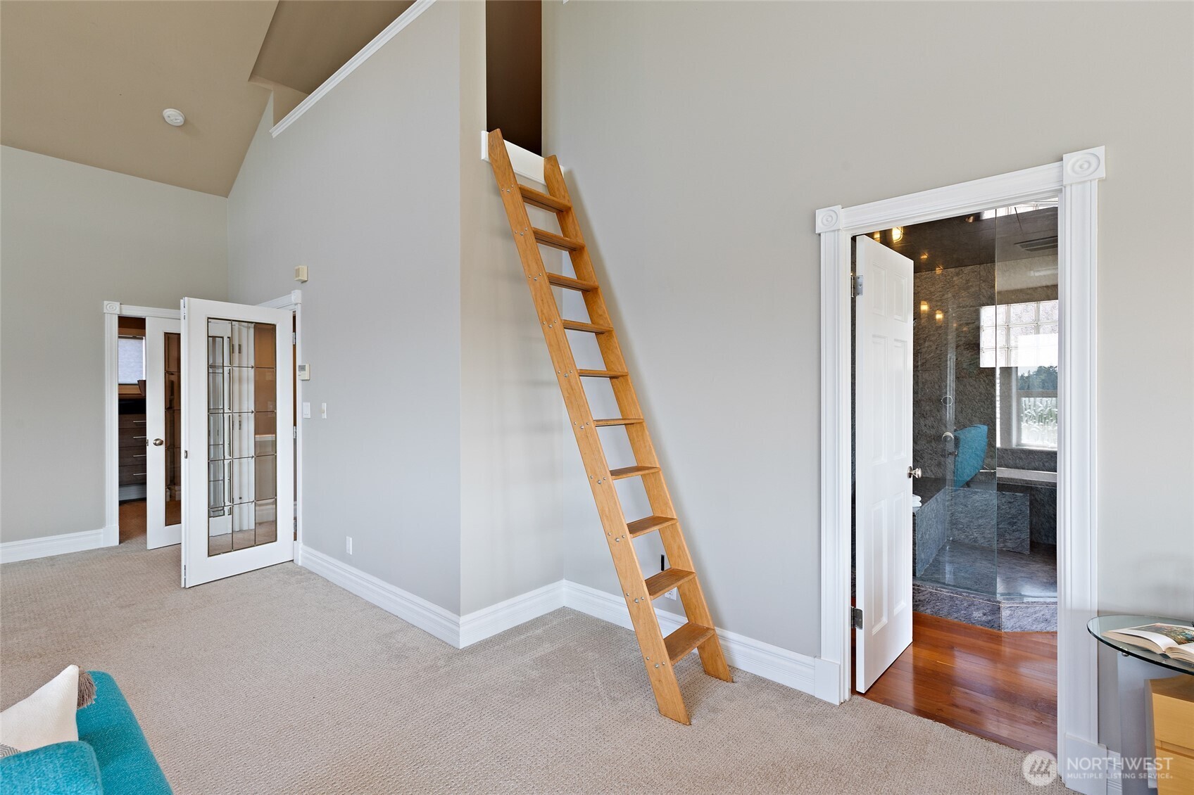 6222 37th Avenue NE, Seattle, WA 98115