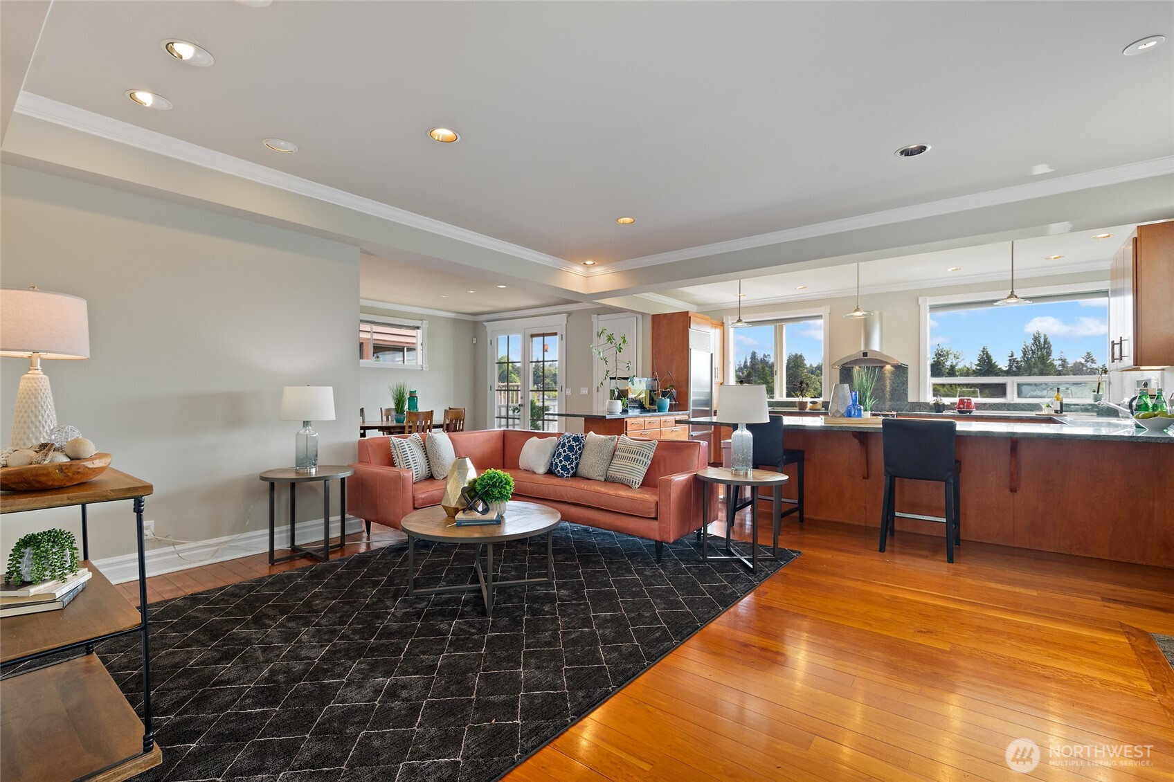 6222 37th Avenue NE, Seattle, WA 98115