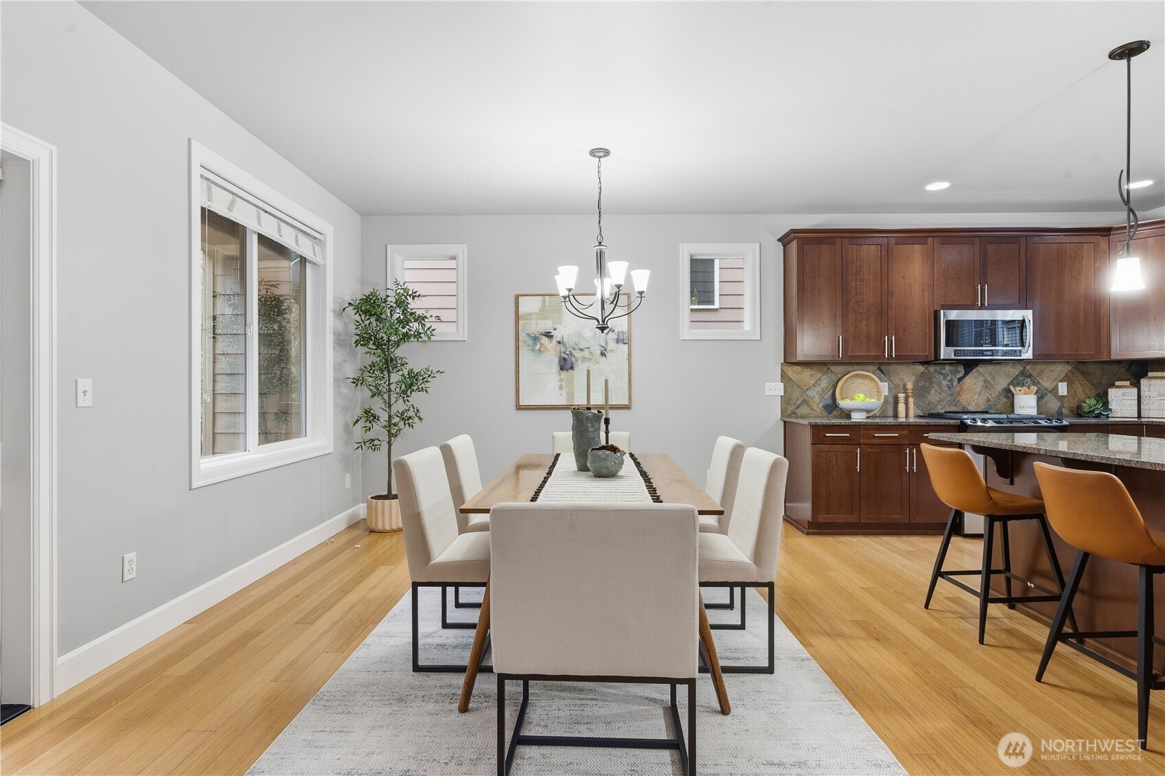 12325 NE 86th Way , Kirkland, WA 98033