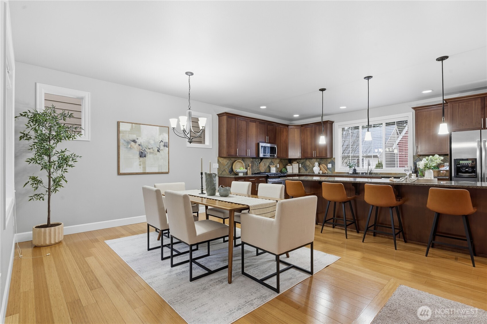 12325 NE 86th Way , Kirkland, WA 98033