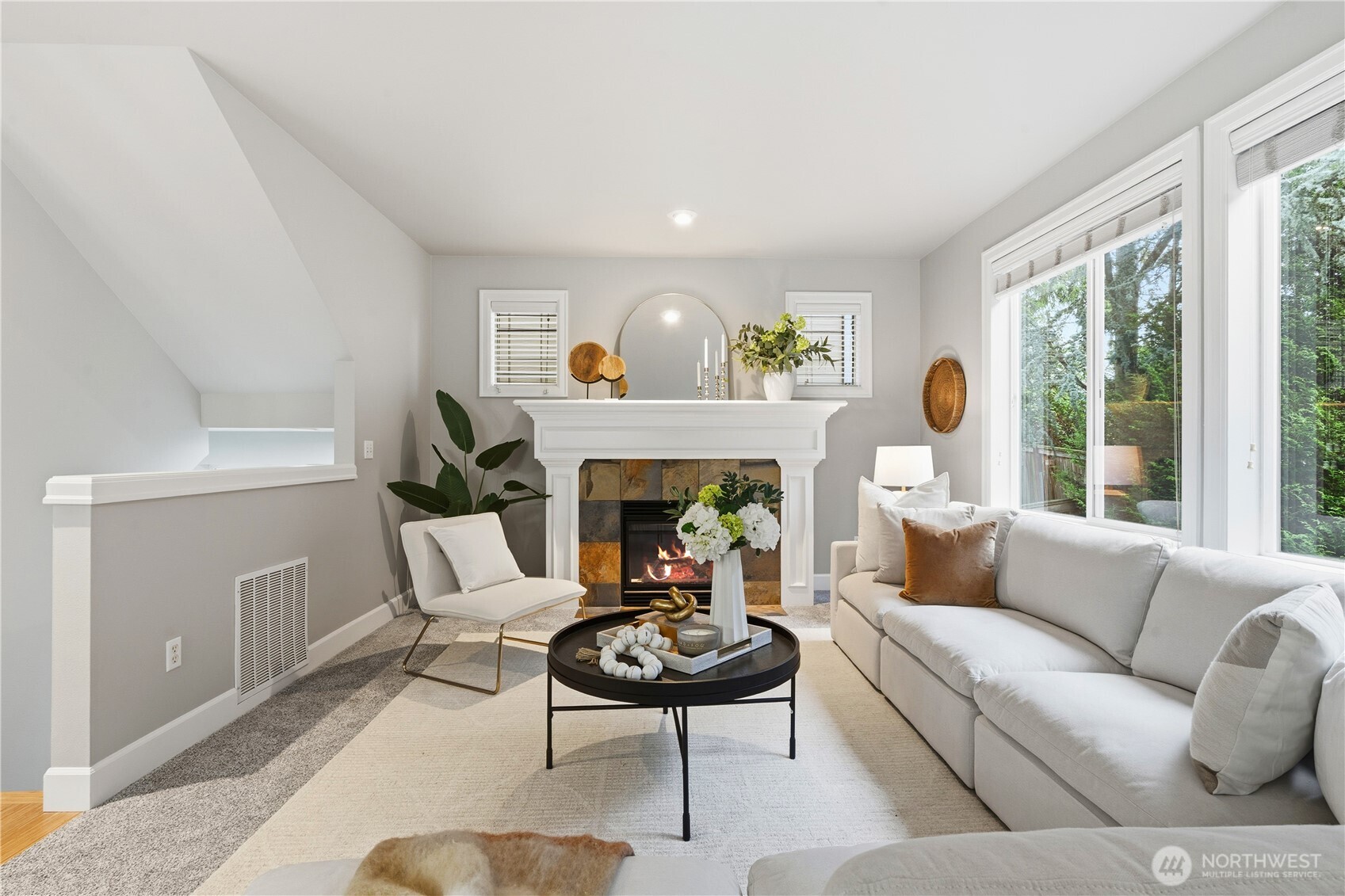 12325 NE 86th Way , Kirkland, WA 98033