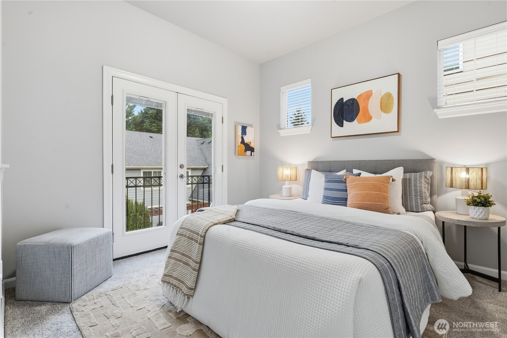 12325 NE 86th Way , Kirkland, WA 98033