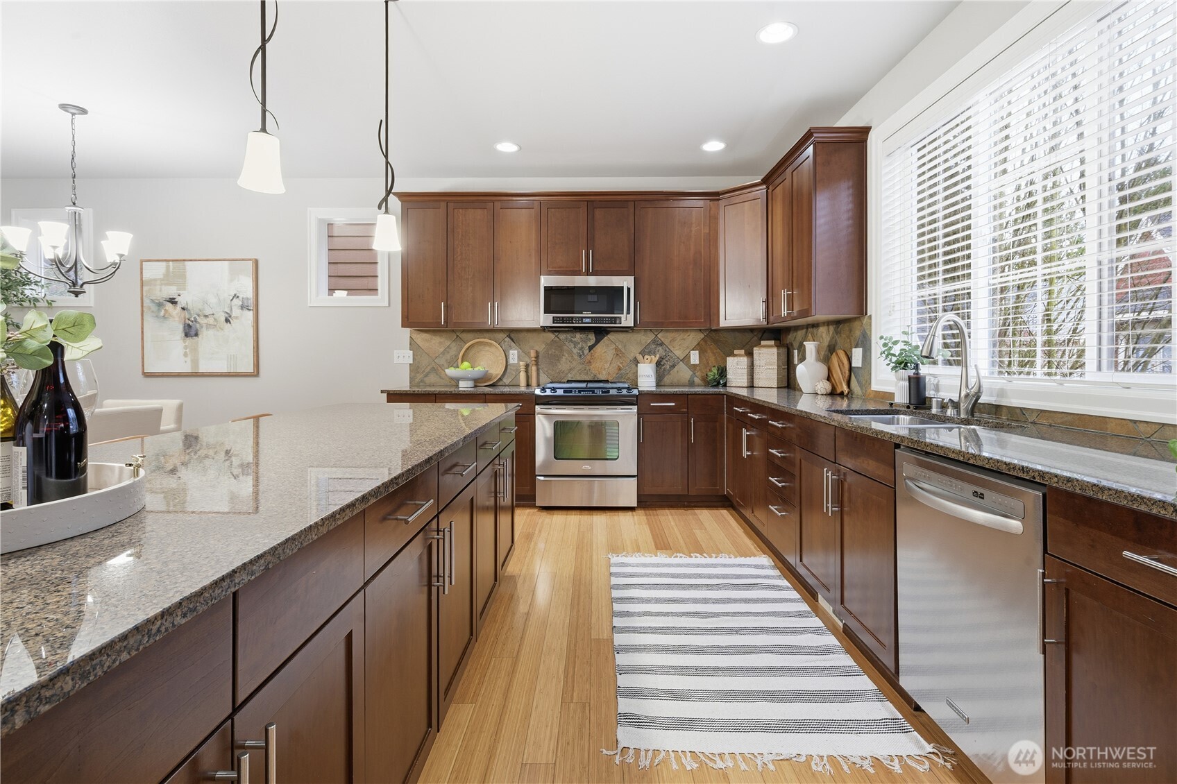 12325 NE 86th Way , Kirkland, WA 98033