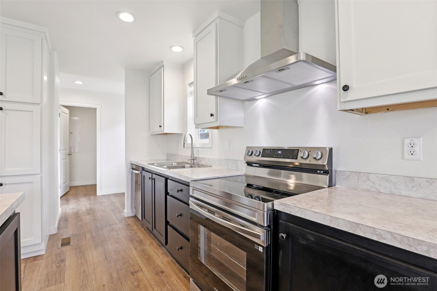 332 23rd Avenue , Longview, WA 98632