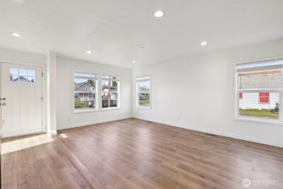 332 23rd Avenue , Longview, WA 98632 - Photo 4