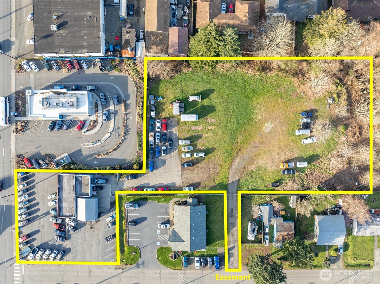 3890 Wheaton Way , Bremerton, WA 98310