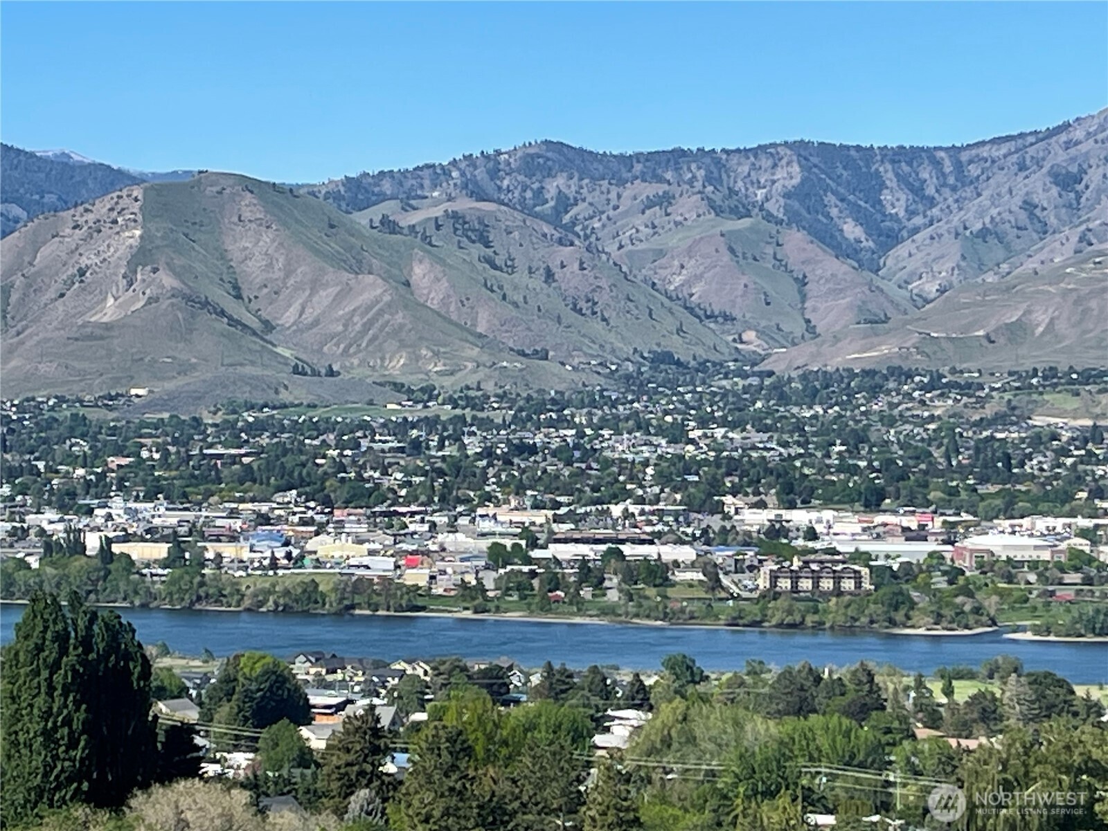 2714 Casa Mia Drive , East Wenatchee, WA 98802