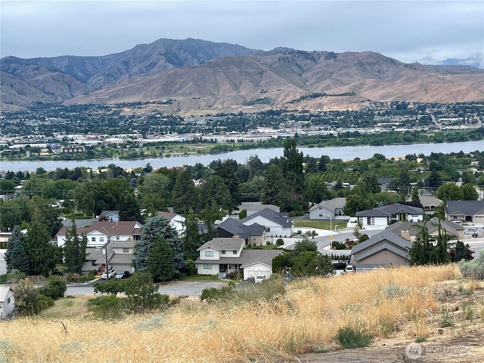 2714 Casa Mia Drive , East Wenatchee, WA 98802