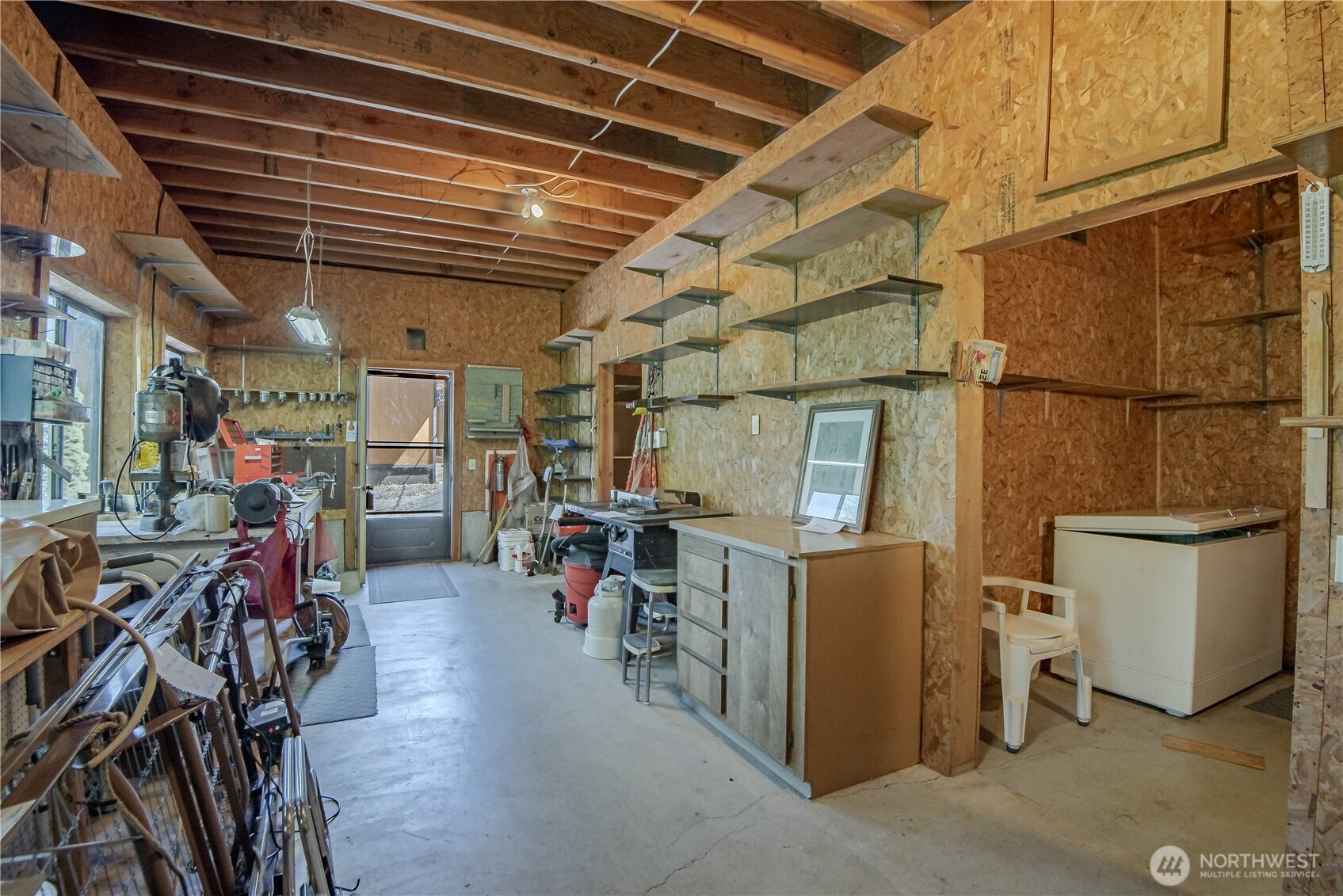 140 N Spindrift Drive , Lilliwaup, WA 98555