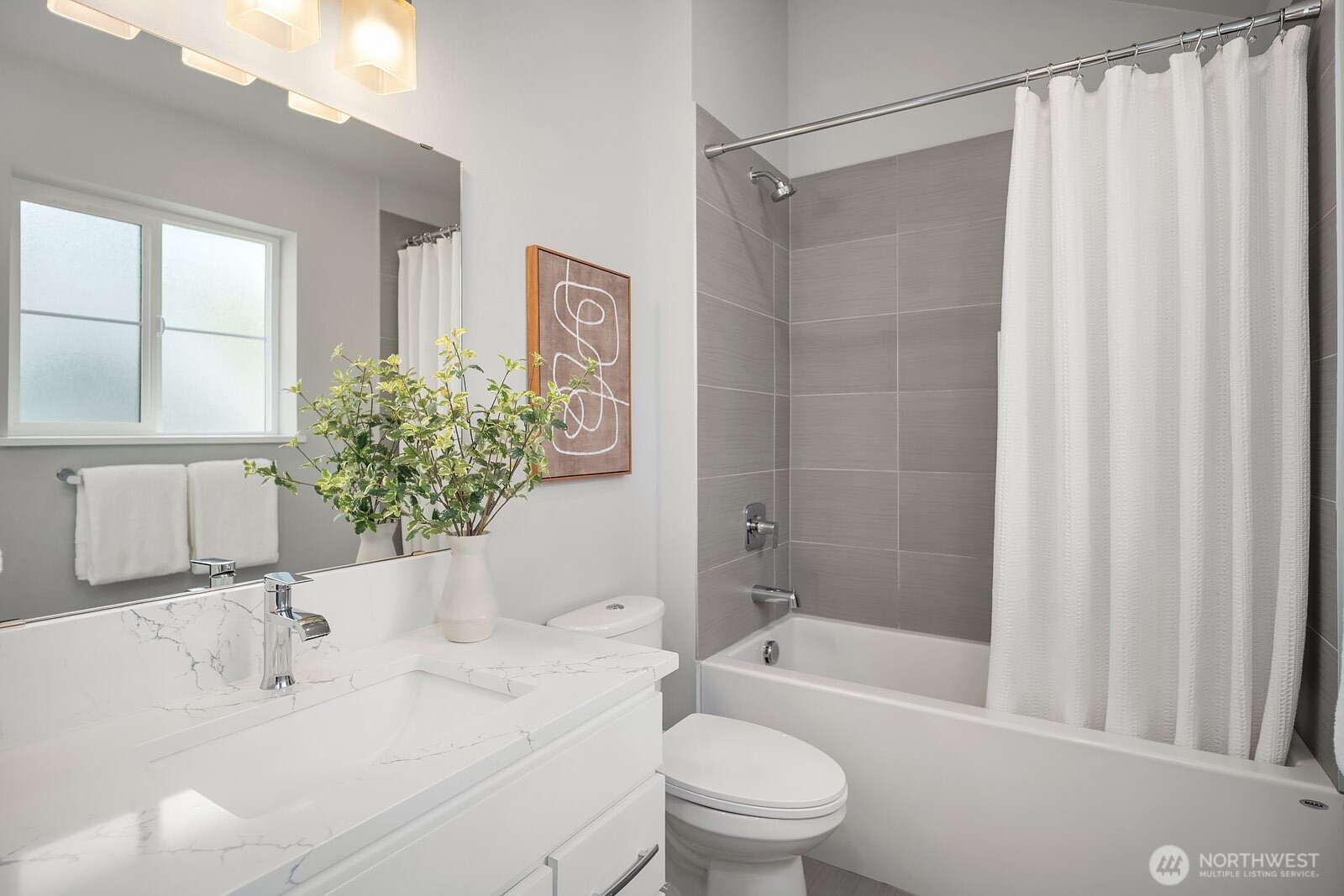 22773 SE 14th Court #10, Sammamish, WA 98075