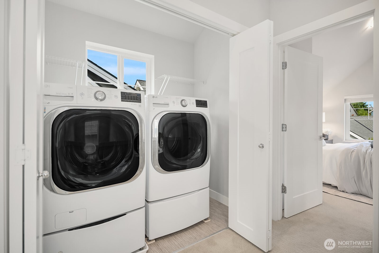 22773 SE 14th Court #10, Sammamish, WA 98075