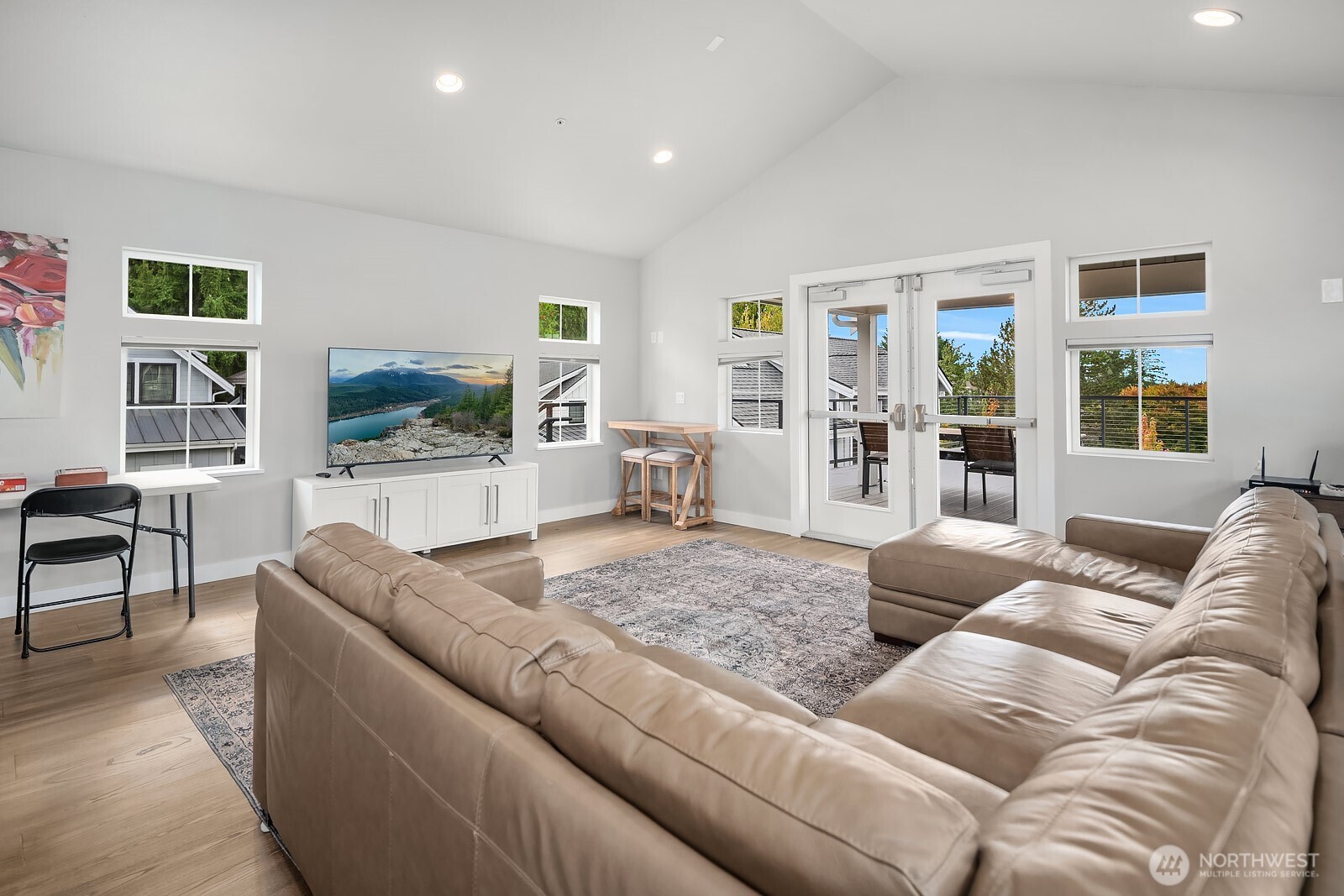 22773 SE 14th Court #10, Sammamish, WA 98075