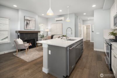 22773 SE 14th Court #10, Sammamish, WA 98075 - Photo 8