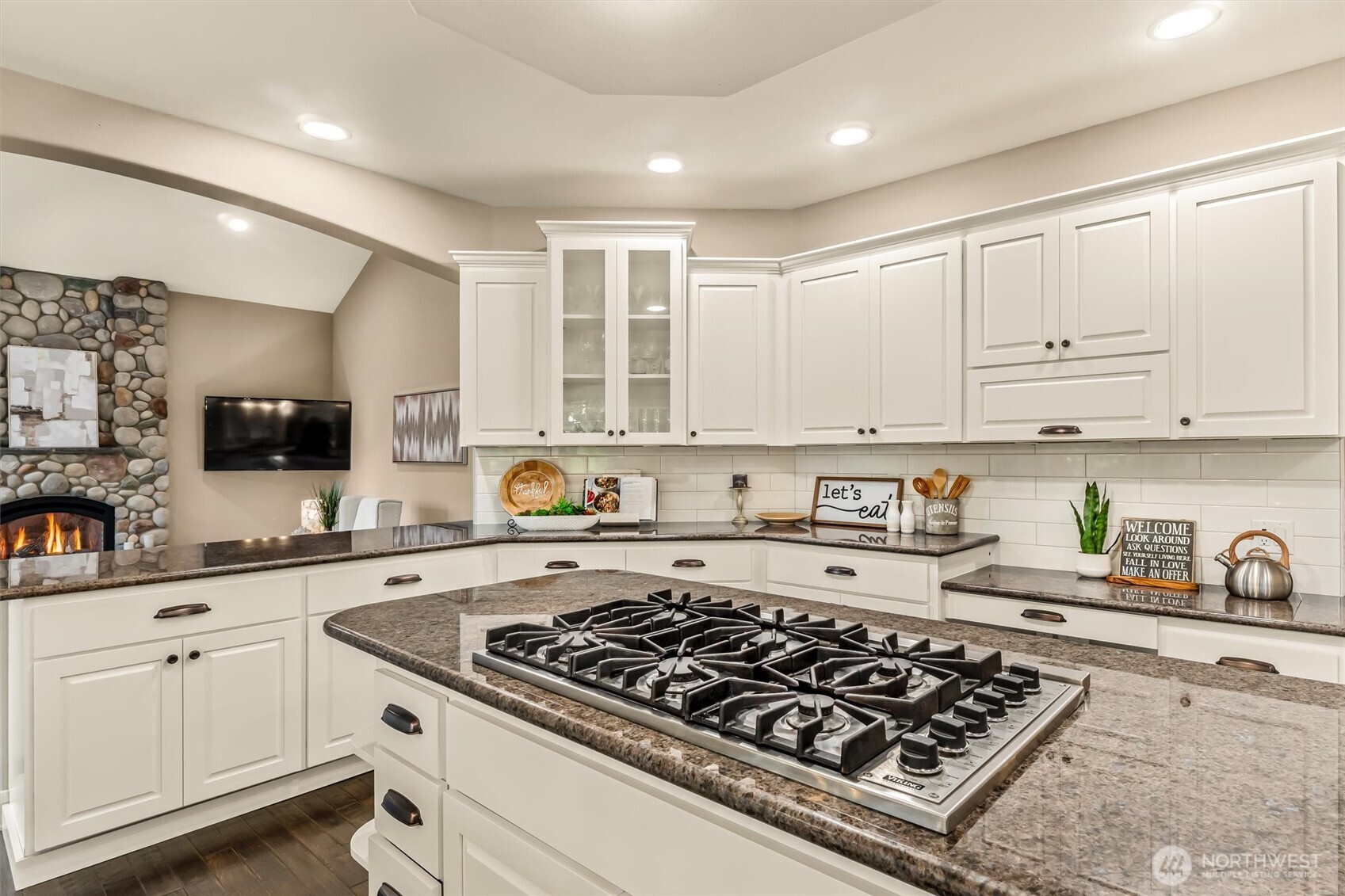 16432 57th Avenue SE, Snohomish, WA 98296