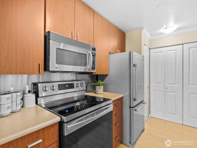 11807 100th Avenue NE #B101, Kirkland, WA 98034 - Photo 12